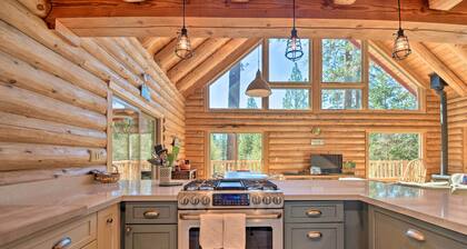 Updated Groveland Cabin w/ Wraparound Deck!