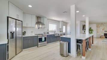 Rumah (4 Bedrooms) | Interior