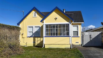 Cottage (2 Bedrooms) | Interior