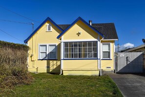 Cottage (2 Bedrooms) | Interior