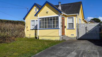 Cottage (2 Bedrooms) | Interior