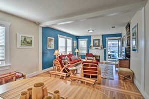 Cottage (2 Bedrooms) | Interior