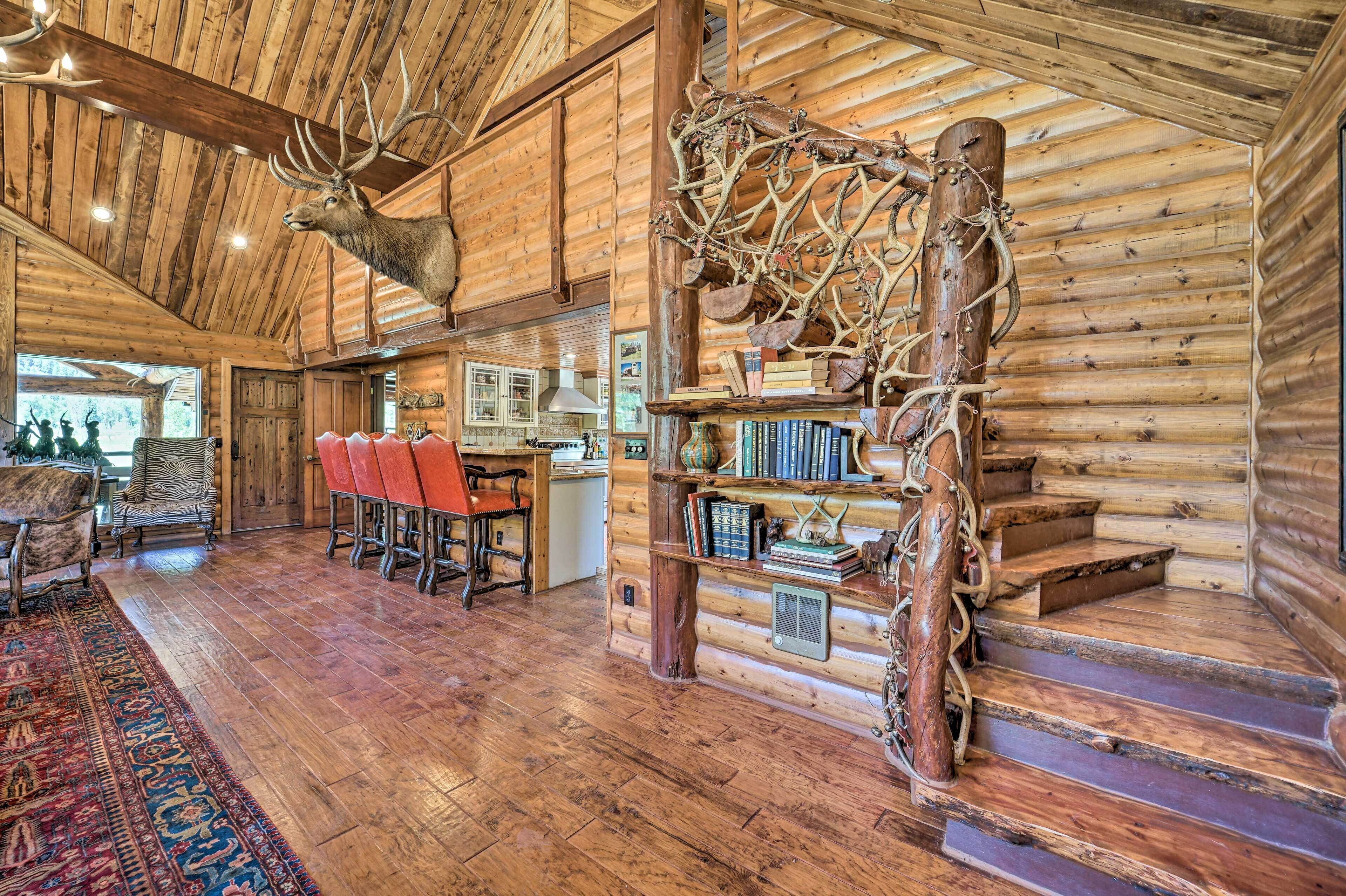 House (4 Bedrooms) | Interior