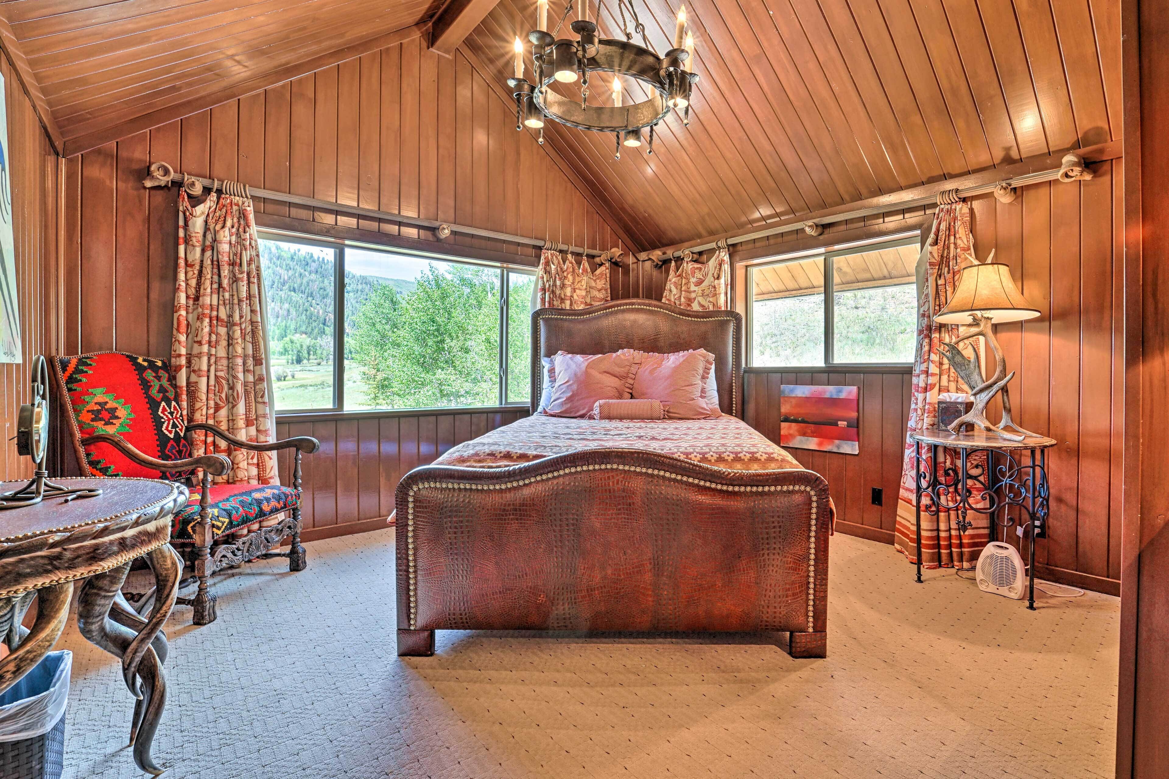 House (4 Bedrooms) | Interior