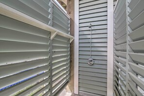 Interior - Walk to Ocean: Bright Crystal Beach House w/ Deck! (Port Bolivar)