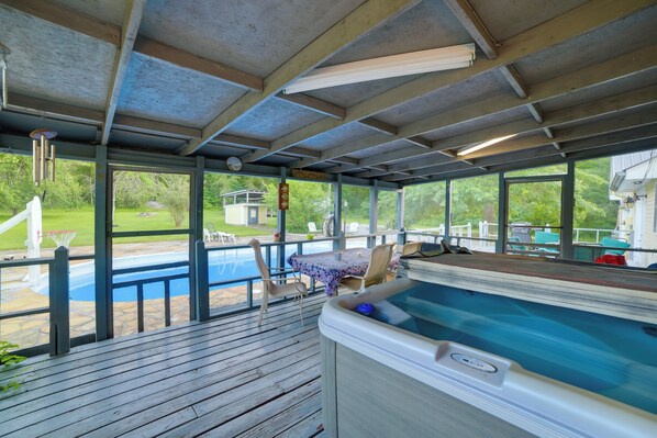 House (4 Bedrooms) | Interior
