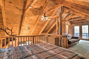 House (5 Bedrooms) | Interior - Whitewood Cabin: Deck, Gas Grill & Hot Tub! (Whitewood)