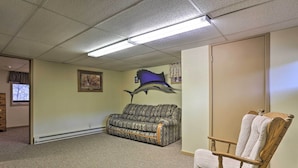 Unclassified image, 5 of 23, button - Whitewood Cabin: Deck, Gas Grill & Hot Tub! (Whitewood)