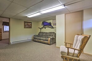 Interior - Whitewood Cabin: Deck, Gas Grill & Hot Tub! (Whitewood)