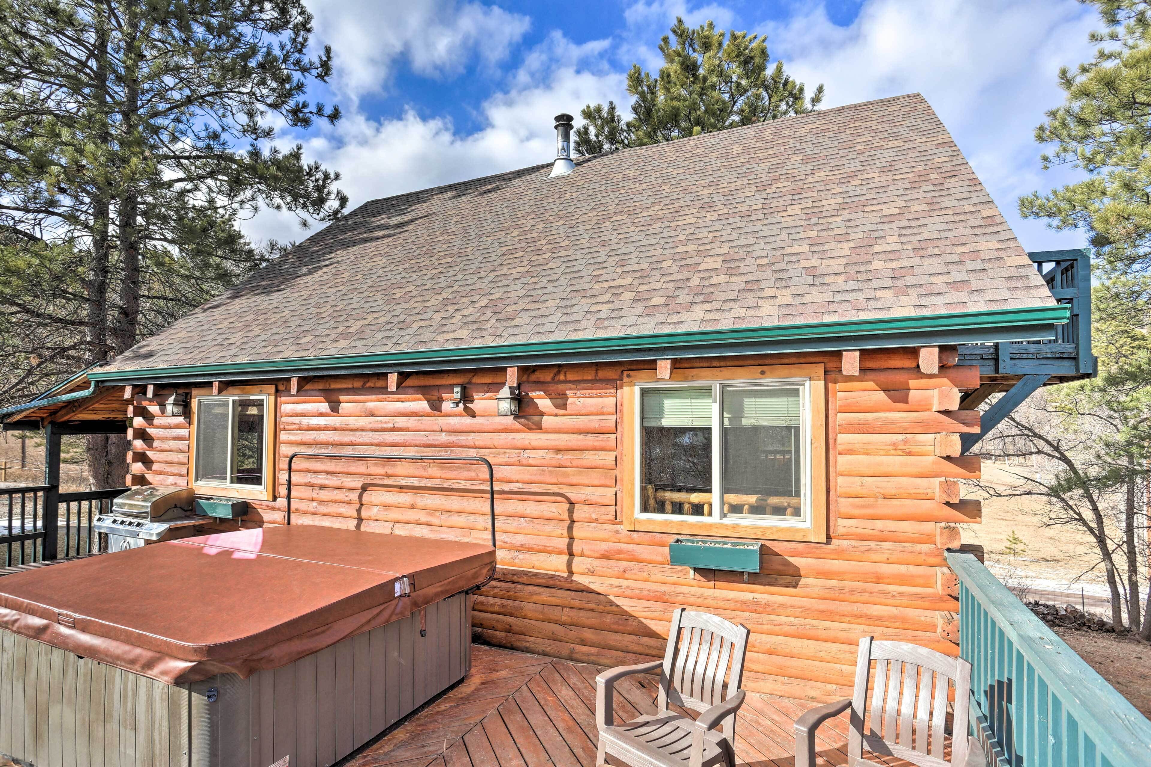 House (5 Bedrooms) | Interior