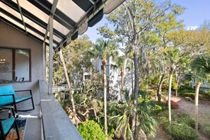 Interior - Walk to Coligny Beach Park: Coastal Oasis w/ Pool (Hilton Head Island)