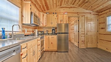 独立别墅 (2 Bedrooms) | 私人厨房 | 微波炉、烤箱、炉灶、洗碗机