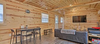 Cozy Bidwell Cabin w/ Deck: Trail & Creek Access!