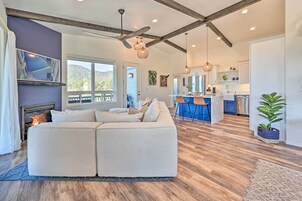 House (3 Bedrooms) | Front of property