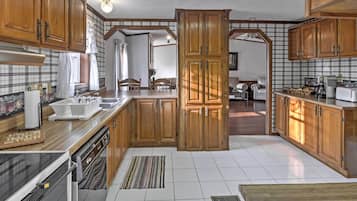 House (3 Bedrooms) | Bahagian dalam