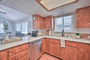 Cottage (4 Bedrooms) | Interior