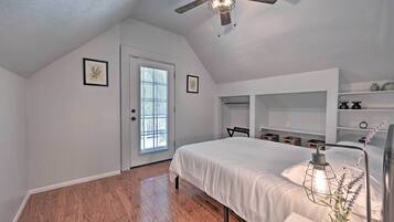 Cottage (4 Bedrooms) | Interior