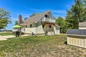 Cottage (2 Bedrooms) | Interior - Breezy Silver Lake Getaway: Fishing Dock, Grill! (Mears)