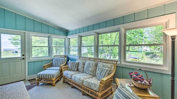 Cottage (2 Bedrooms) | Interior