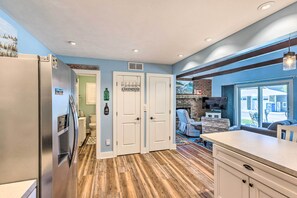 Cottage (2 Bedrooms) | Interior