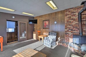 Interior - Cozy Cabin Retreat w/ On-site Trail Access! (Flagstaff)