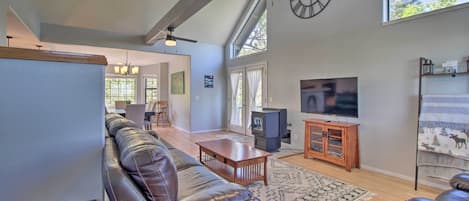 House (2 Bedrooms) | Interior