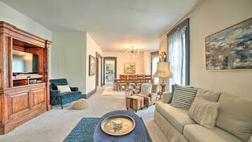 House (4 Bedrooms) | Interior