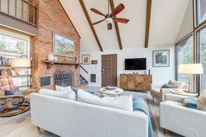 House (3 Bedrooms) | Interior - Breathtaking Brevard Home w/ Screened Porch! (Brevard)