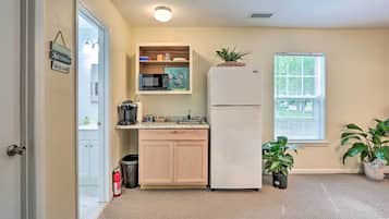 Apartment (0 Bedroom) | Interior