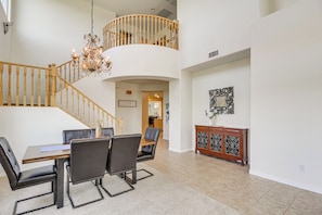 House (4 Bedrooms) | Interior - Golfer's Paradise: Oro Valley Home w/ Pool! (Oro Valley)