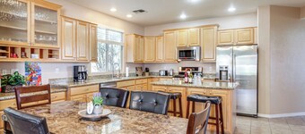 Golfer's Paradise: Oro Valley Home w/ Pool!