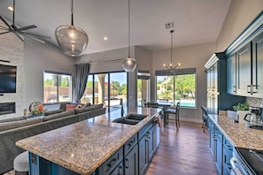 House (4 Bedrooms) | Interior