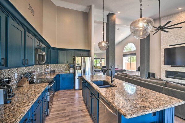 House (4 Bedrooms) | Interior