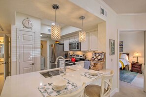 Apartment (2 Bedrooms) | Interior - Near Golfing: Scottsdale Condo w/ Resort Amenities (Scottsdale)