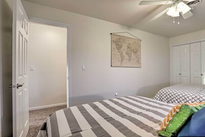 Lake Mcconaughy Getaway w/ Patio - Walk to Beach