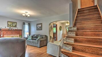 Rumah (4 Bedrooms) | Interior