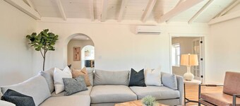 Modern Ranch House w/ Fire Pit & Valley Views