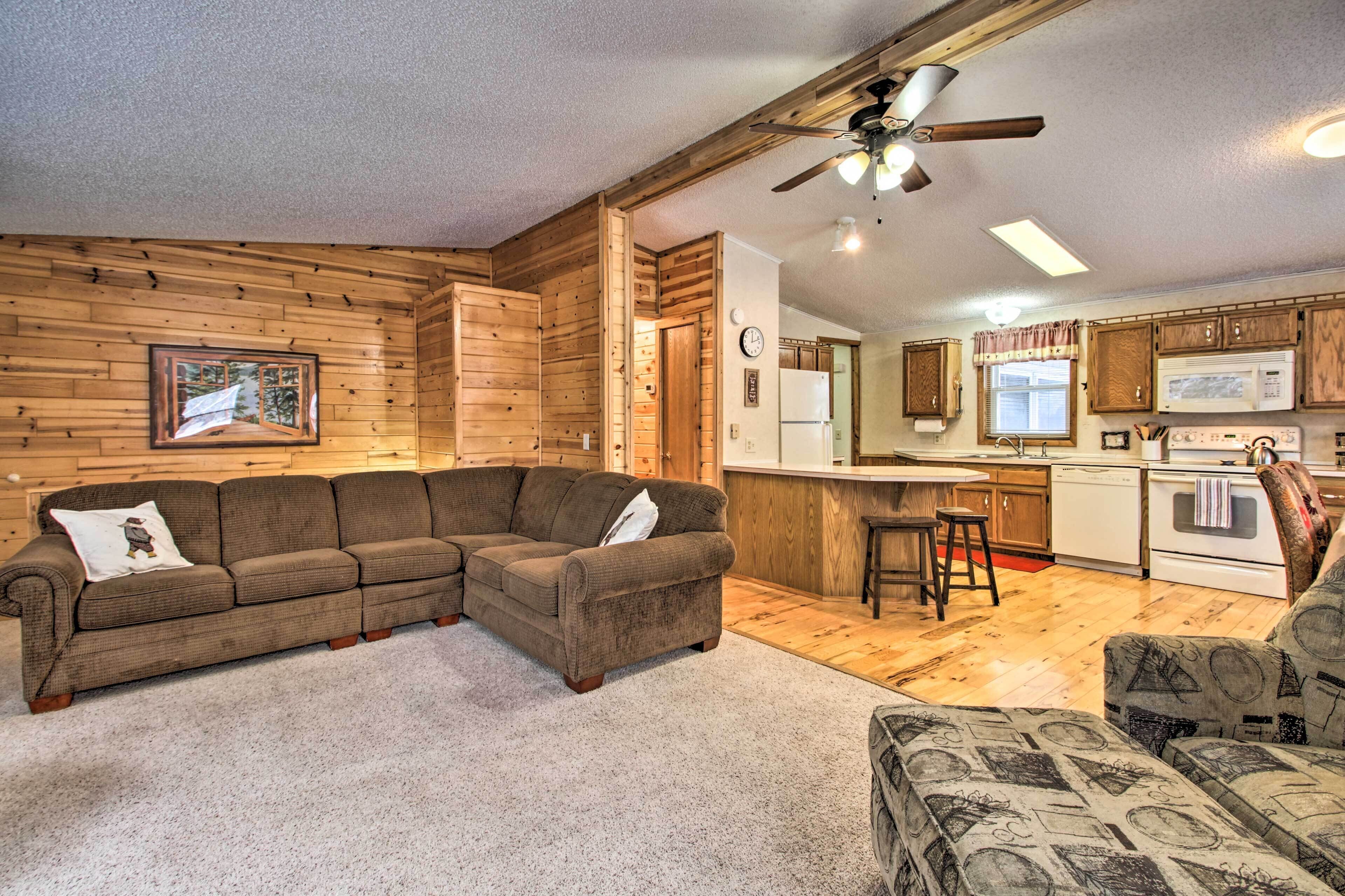 House (2 Bedrooms) | Interior