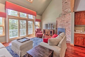 House (5 Bedrooms) | Interior - Wooded Waterfront Grantham Home < 10 Mi to Ski! (Grantham)