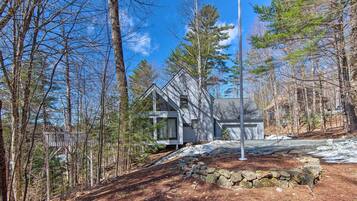 House (5 Bedrooms) | Interior