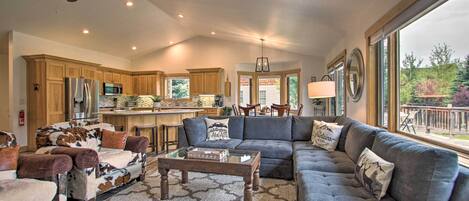 House (5 Bedrooms) | Interior