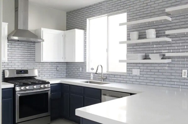 Microwave, oven, stovetop, dishwasher