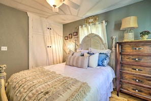 House (2 Bedrooms) | Interior - Charming Home in Downtown Nampa w/ Patio + Yard! (Nampa)