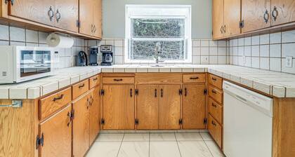 Great Bay Area Home, 12 Mi to Downtown San Jose!