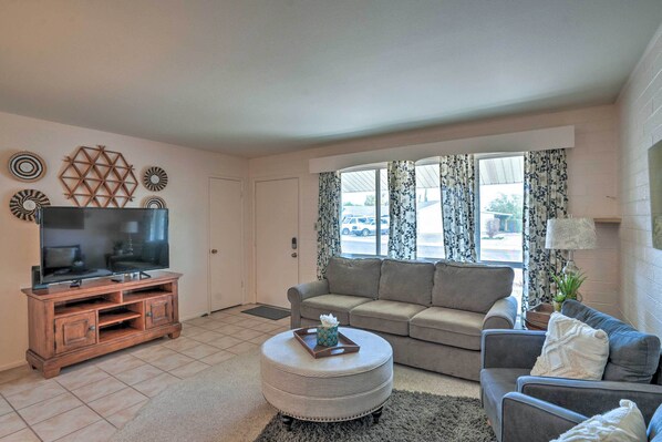 House (2 Bedrooms) | Interior - Golf Course & Pool Access: Quaint Sun City Home (Sun City)