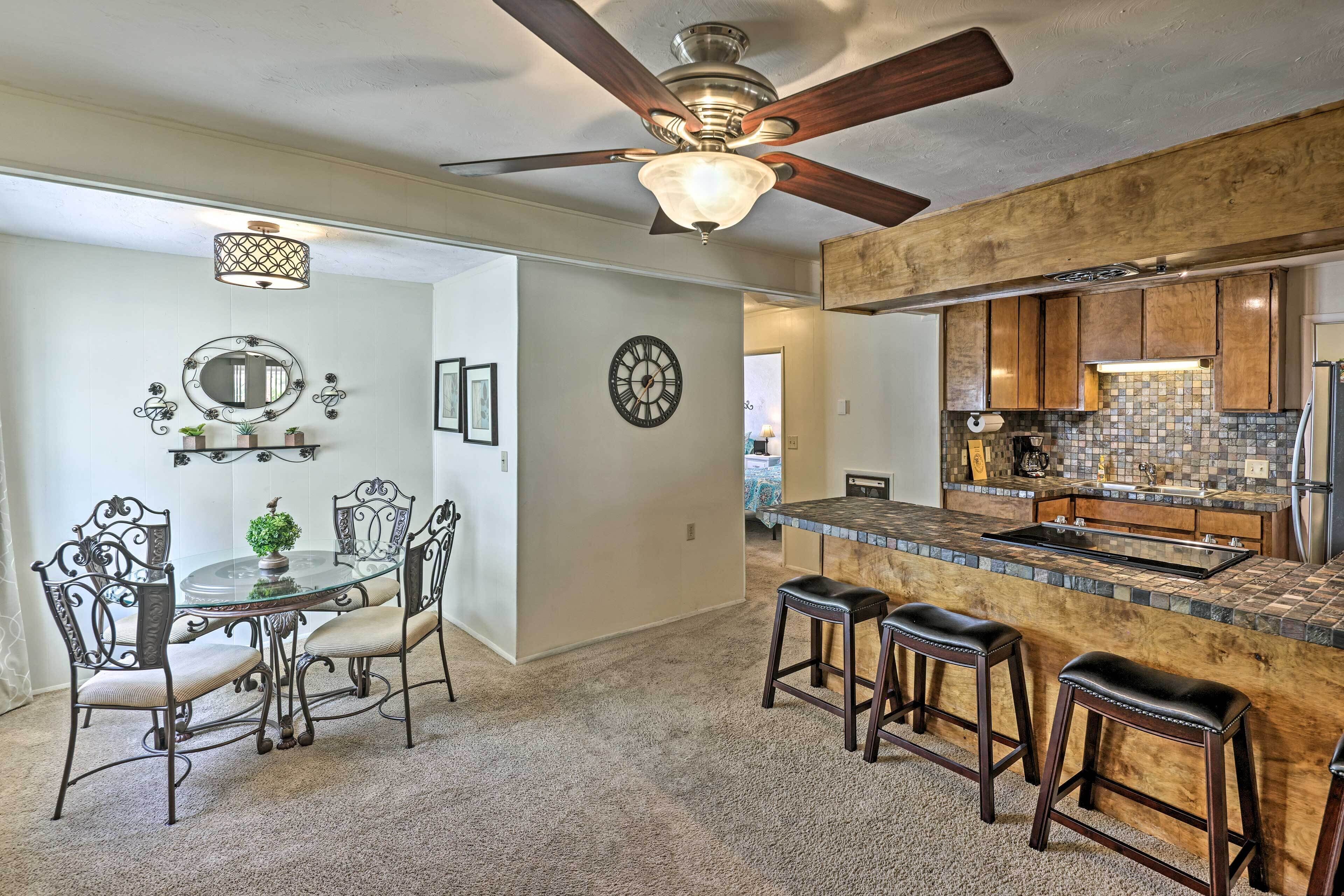 House (2 Bedrooms) | Interior