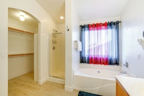 Rumah (4 Bedrooms) | Interior