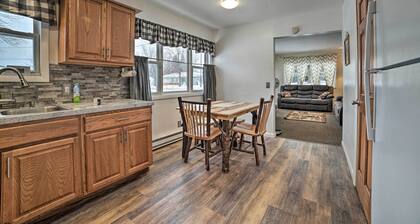 Cozy Houghton Lake Heights Cottage w/ Private Yard