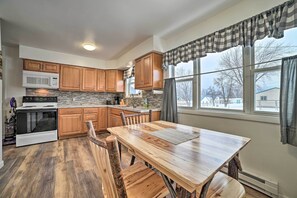 Cottage (2 Bedrooms) | Interior