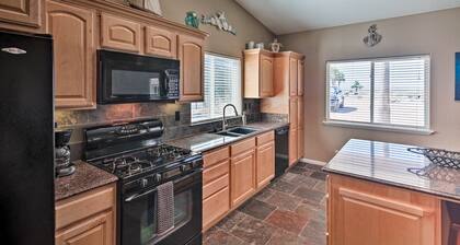 Sun-soaked Colorado River Haven - Walk to Beaches!